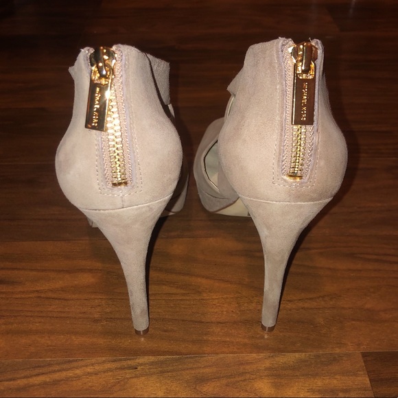 MK High Heels - Picture 4 of 7